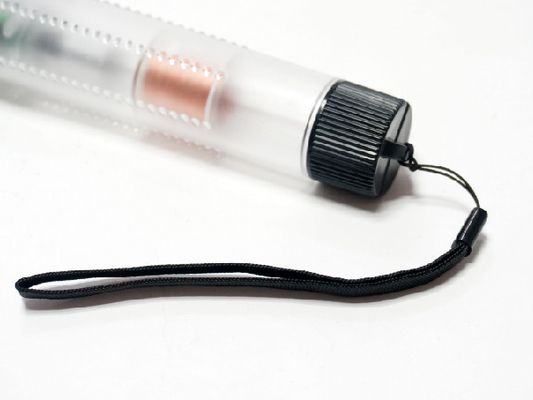 ไม่มีแบตเตอรี่มือเขย่าไดนาโมไฟฉาย LED Waterproof Outdoor Lighting