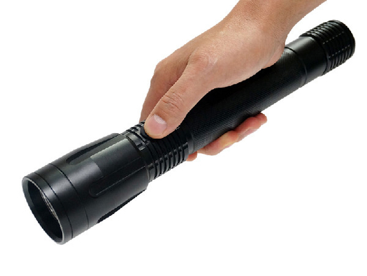 Aero Grade Hunting Law Enforcement Flashlight Weather Proof 10W Output