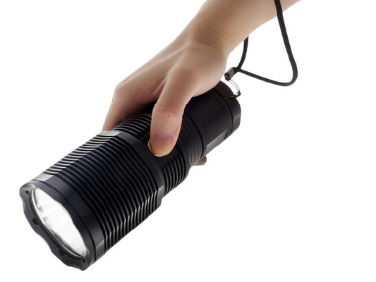 Anti Rolling 3000 Lumen Led Flashlight , 10000mAh Rechargeable Pocket Flashlight