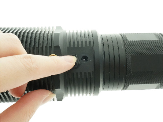 Anti Rolling 3000 Lumen Led Flashlight , 10000mAh Rechargeable Pocket Flashlight