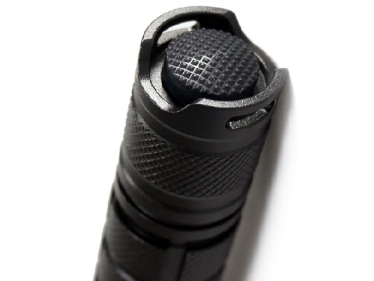 CREE 500LM การบังคับใช้กฎหมายไฟฉายการควบคุมแม่เหล็กไฟฟ้า 6 วัตต์