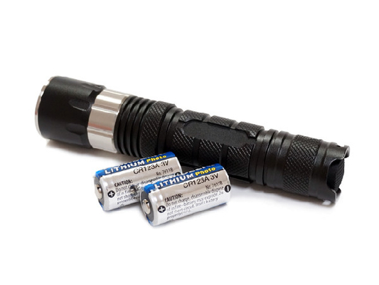 CREE 500LM การบังคับใช้กฎหมายไฟฉายการควบคุมแม่เหล็กไฟฟ้า 6 วัตต์