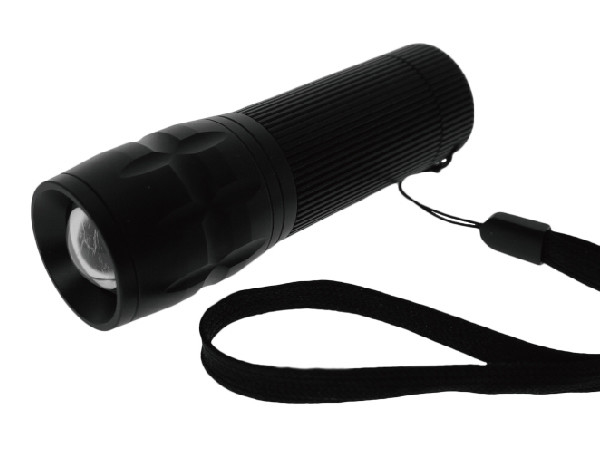XML T6 EDC ไฟฉาย LED ขนาดเล็กซูมกระเป๋าขนาด 4 * AAA แบตเตอรี่ Torch